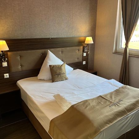 Hotel Pasa Paradies Kostenlose Parkplaetze Hanau Dış mekan fotoğraf