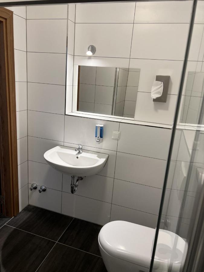 Hotel Pasa Paradies Kostenlose Parkplaetze Hanau Dış mekan fotoğraf