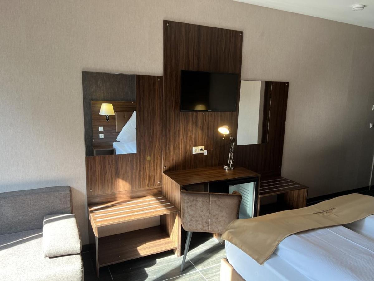 Hotel Pasa Paradies Kostenlose Parkplaetze Hanau Dış mekan fotoğraf
