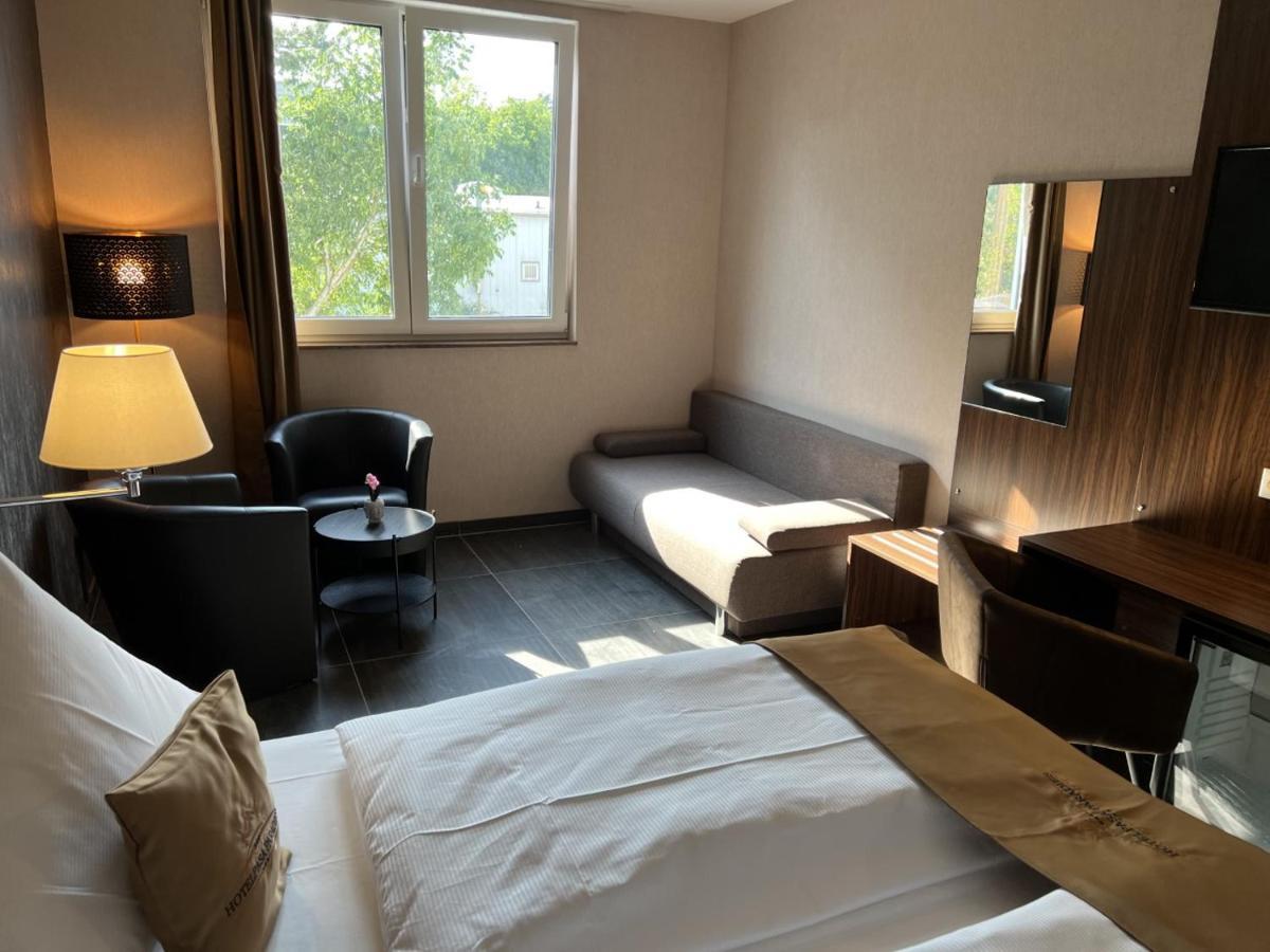Hotel Pasa Paradies Kostenlose Parkplaetze Hanau Dış mekan fotoğraf