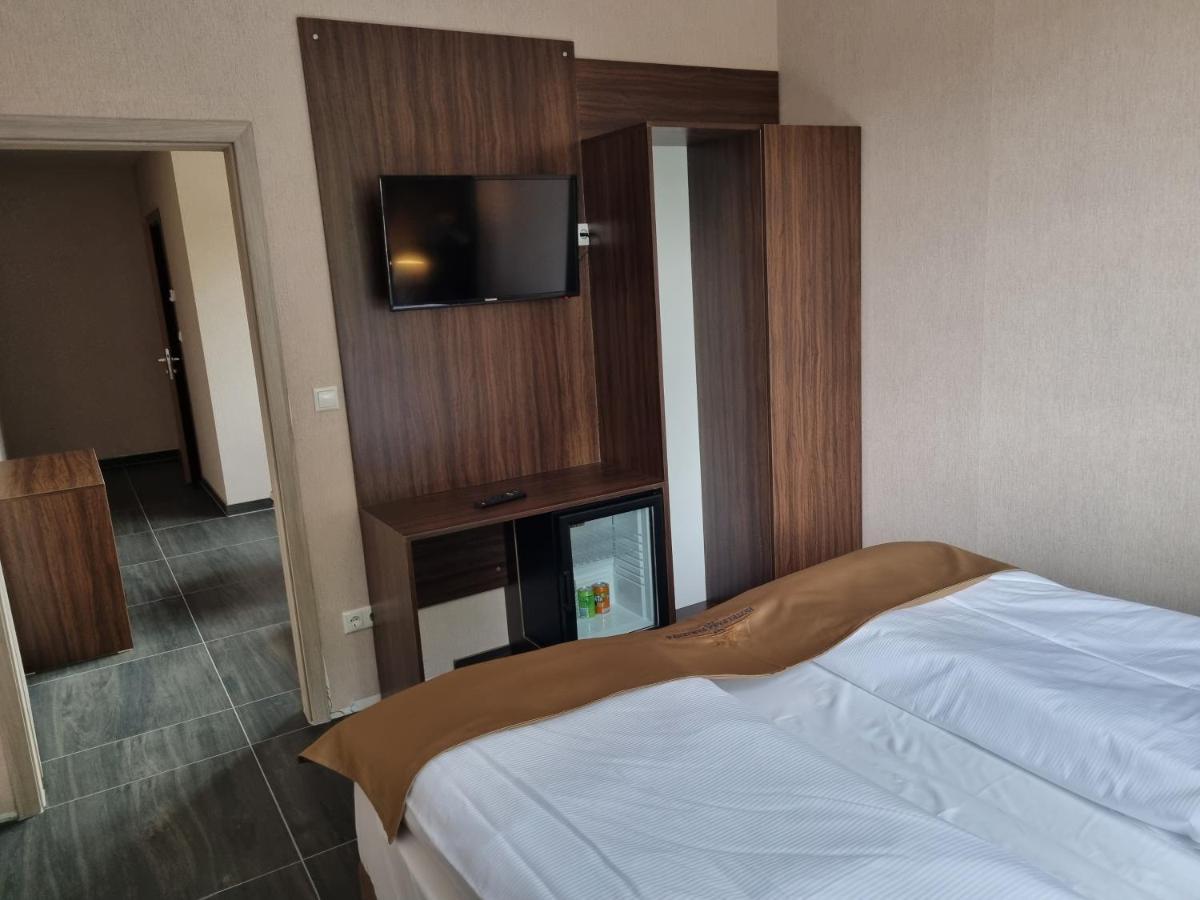 Hotel Pasa Paradies Kostenlose Parkplaetze Hanau Dış mekan fotoğraf