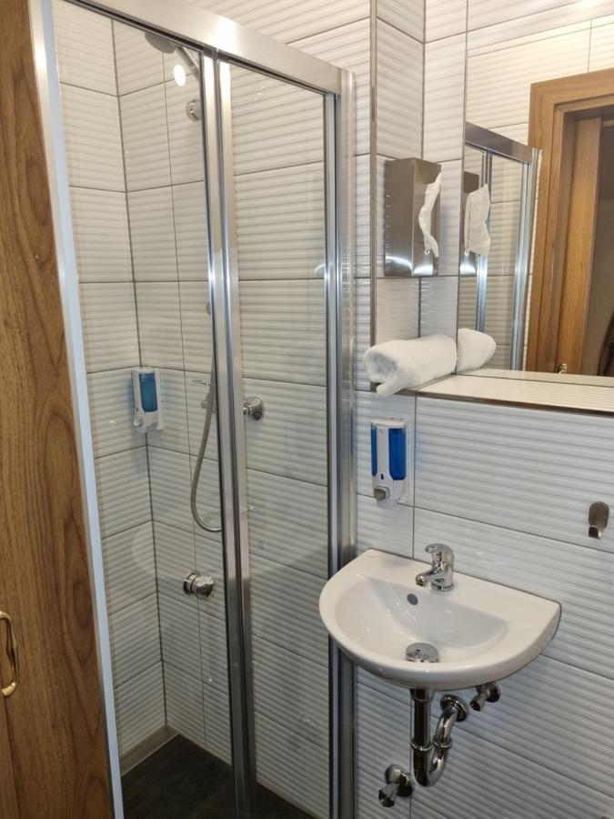 Hotel Pasa Paradies Kostenlose Parkplaetze Hanau Dış mekan fotoğraf